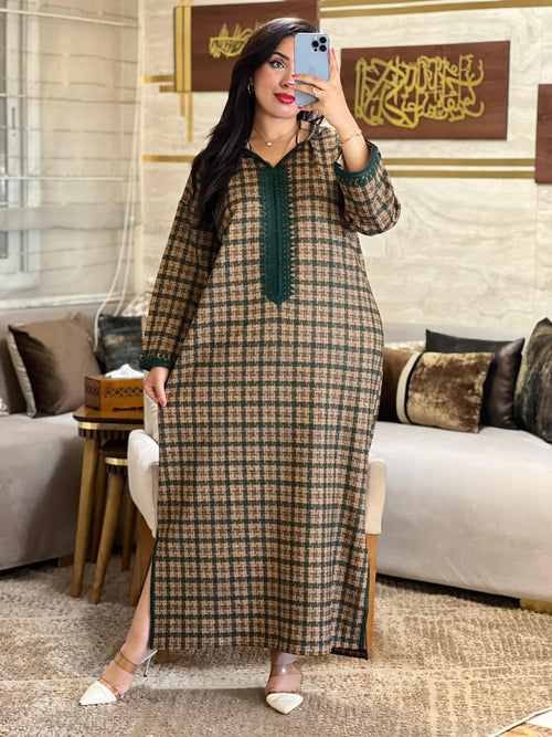 جلابة كارو صوفة مستوردة – أناقة شتوية بجودة عالية💰 الثمن: 349 DH